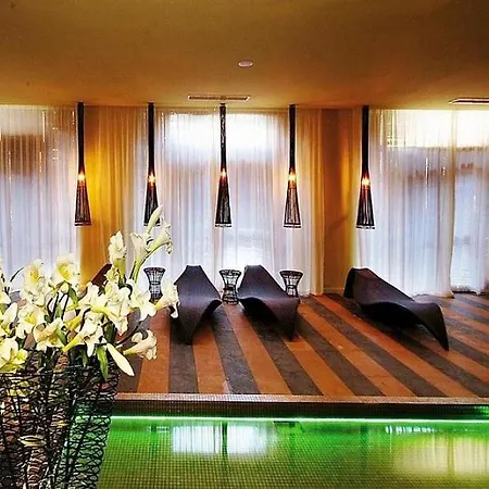 Barcelo Royal - *